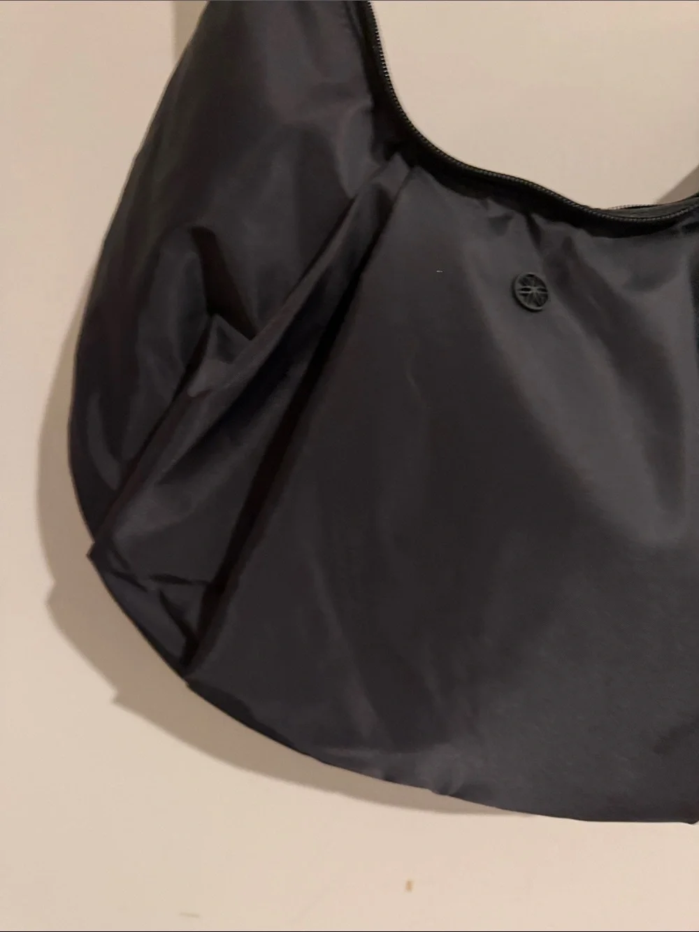 Black Women's Shoulder Bag - Unbranded Lightweight Crossbody
